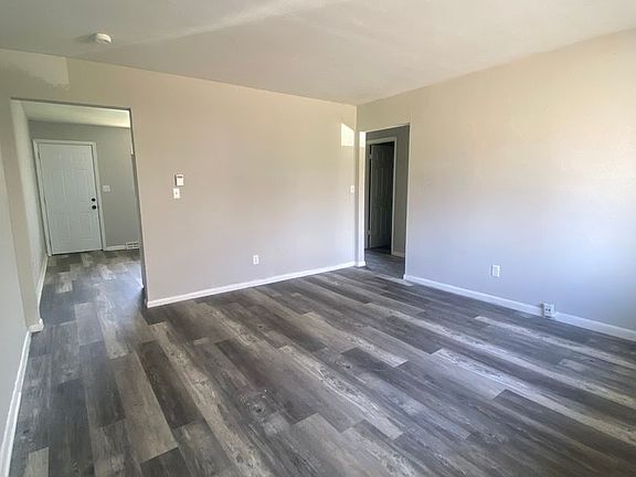 3rd image of 1600-1604 Dewitt Dr #1602