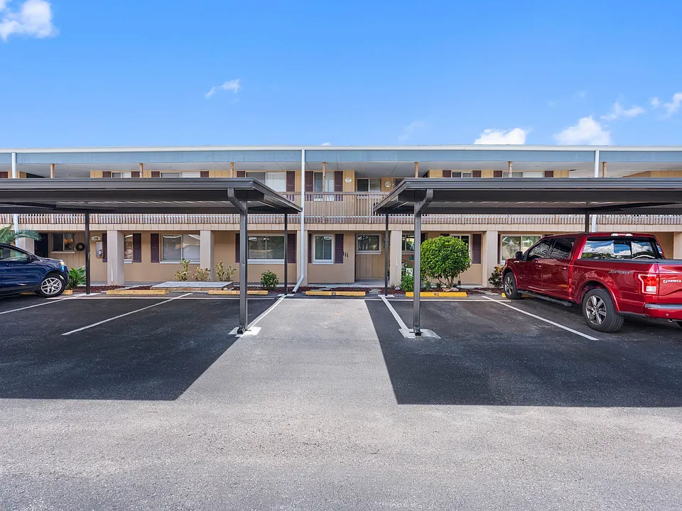 1008 Apollo Beach Blvd #211