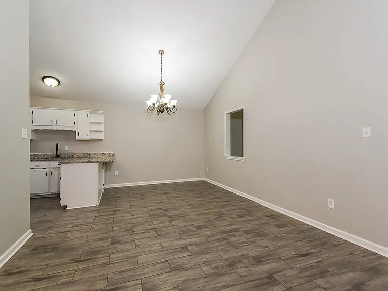 7189 Atterbury Cir W — Photo 7