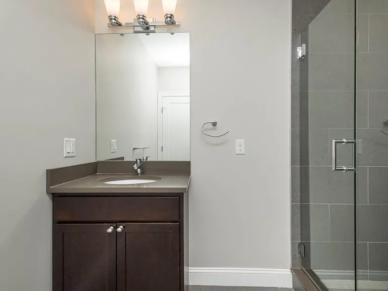 339 D St #5D — Photo 6