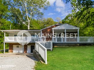 10719 Jefferson Hill Rd, Fairdale, KY 40118