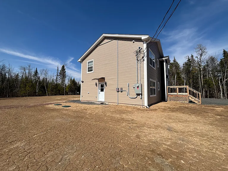145 Carrie St — Photo 10