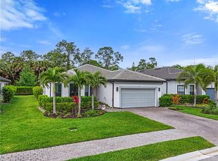 10475 Ventana Ln, Naples, FL 34120