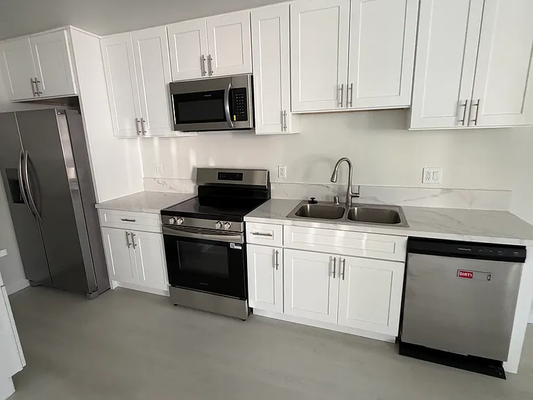 5650 Sumner Way #116 — Photo 14