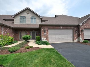 15003 S Preserve Dr, Lockport, IL 60441
