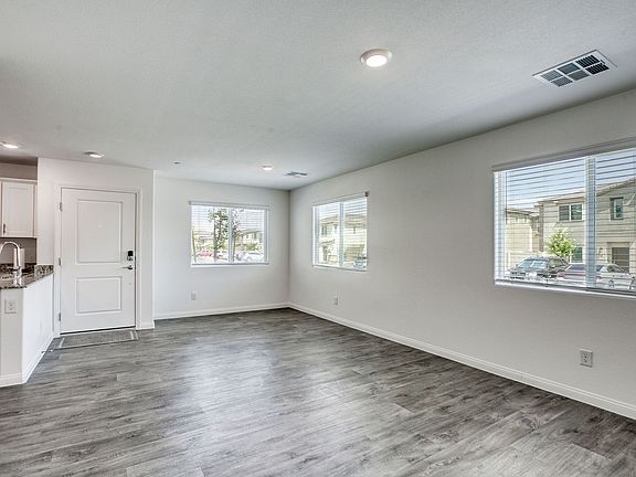 4th image of 2705 Mosaic Moon Ln #4