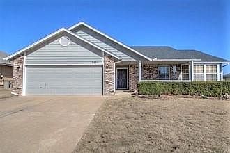 View from the street--a very attractive home!!