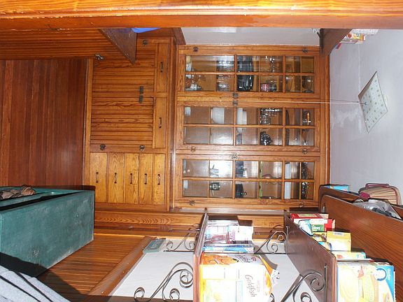 Butlers Pantry (rotate)