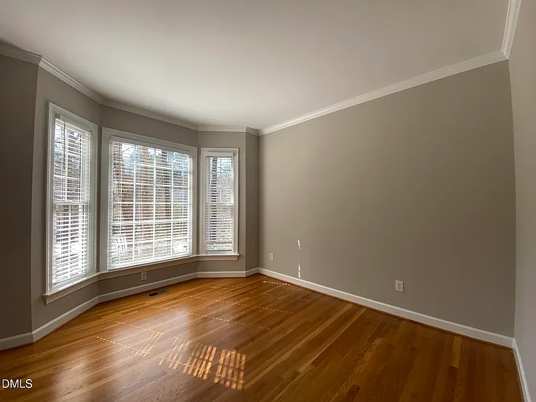 108 Flora Springs Dr — Photo 7
