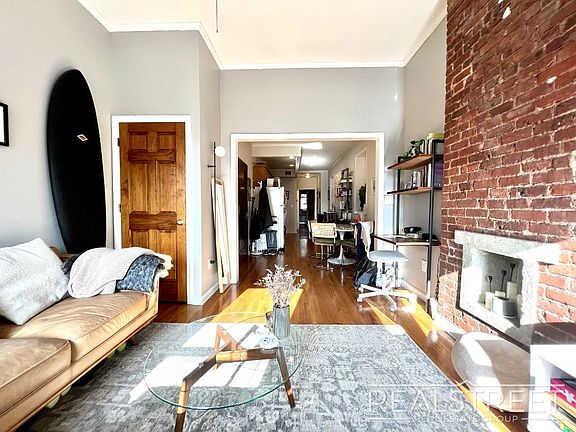 5th image of 479 Hicks St #3B