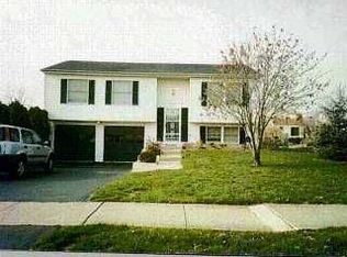 2514 Revilla Dr, Northwood, OH