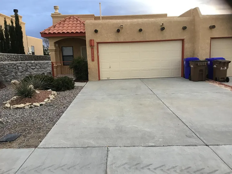 Stone Pine Dr — Photo 22