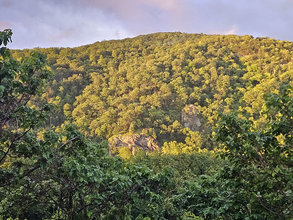 More cliff views from the deck