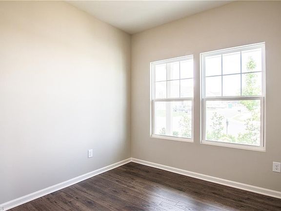 5th image of 421 Soaring St Unit 61