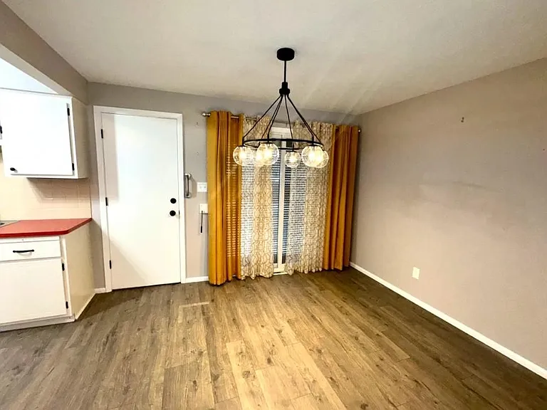 6488 State Rd — Photo 16