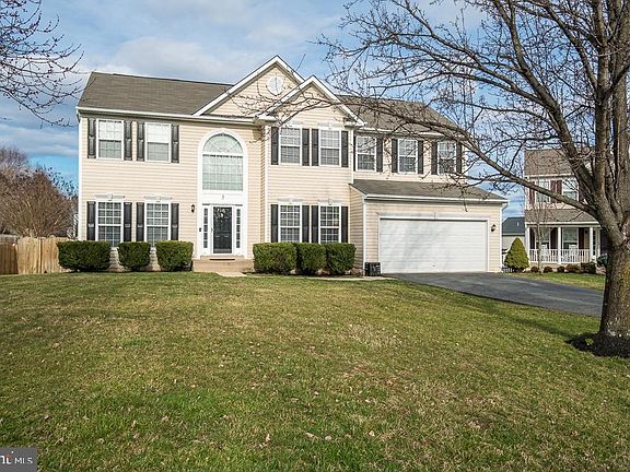 2nd image of 3 Giles Ct