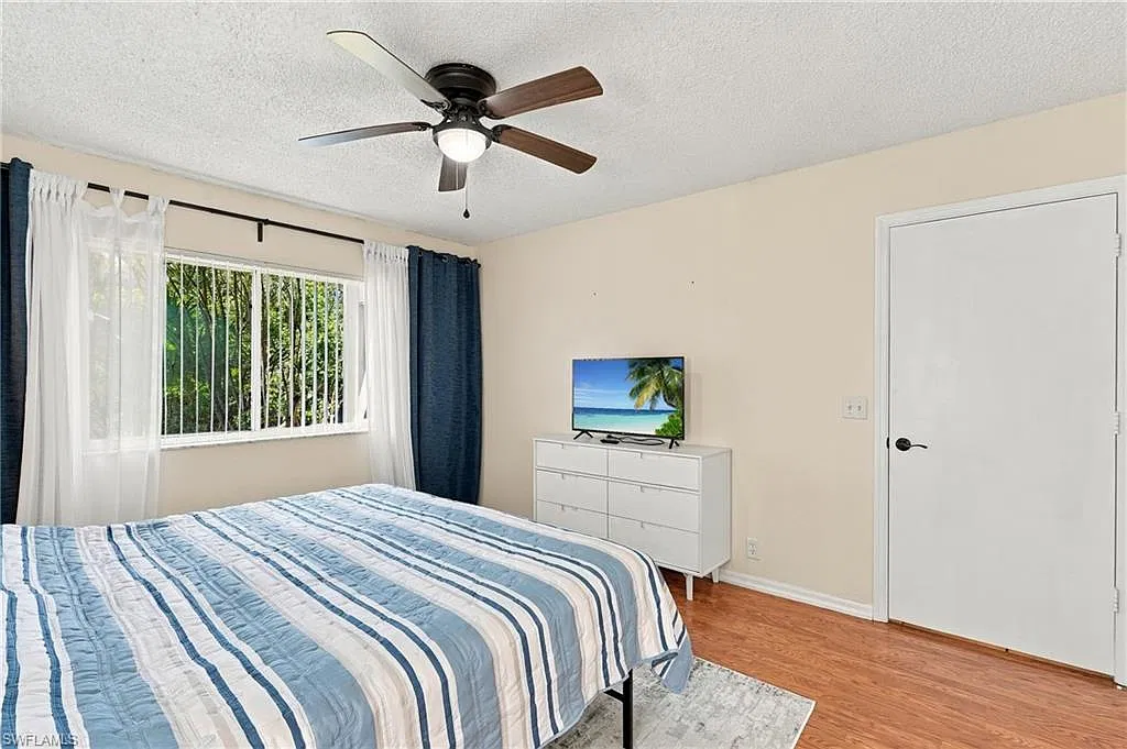 3 bed, 2.0 bath, 1199 sqft, $2,500 — Photo 4