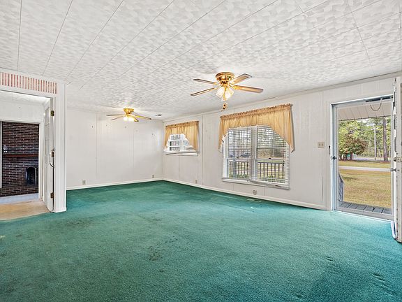4th image of 1623 Sherwood Dr.