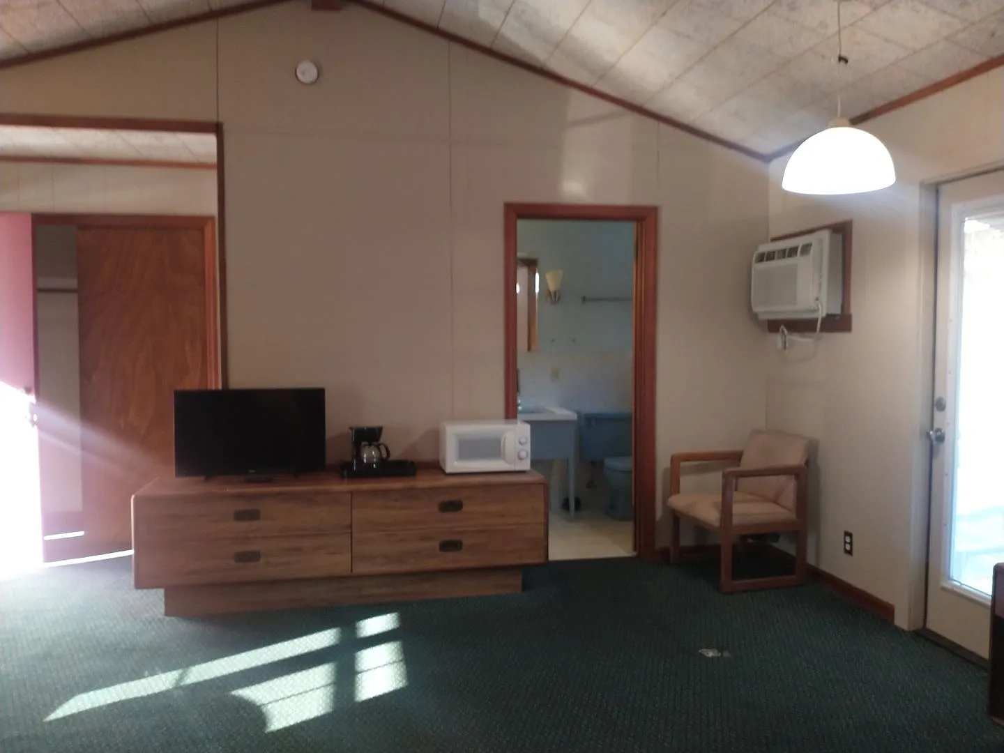 Gearhead Inn — Photo 3