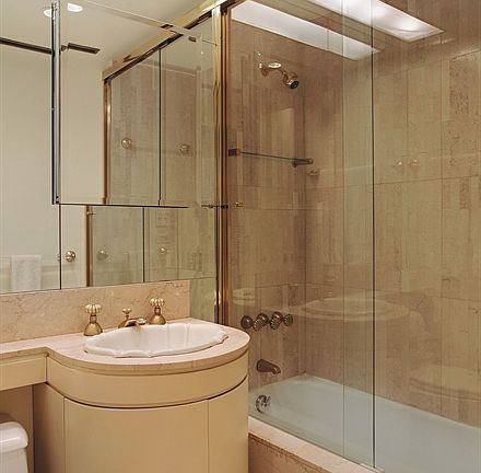 5th image of 30 E 65th St APT 8B