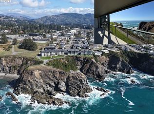1305 Moore St UNIT 402, Brookings, OR 97415
