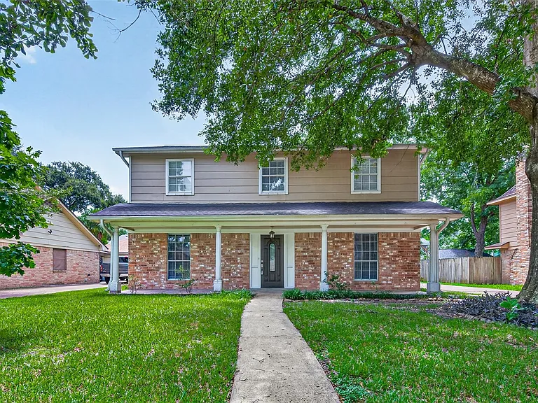 6715 Greenvale Ln — Photo 1