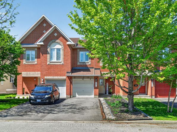 551 Louis Toscano Dr, Ottawa, ON K4A 0A8