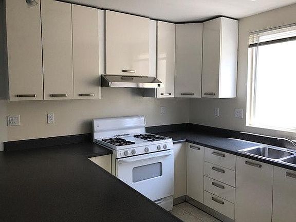 3rd image of 5842 Waring Ave APT 4