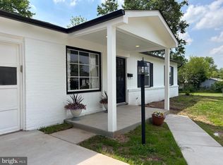 509 W Nettle Tree Rd, Sterling, VA 20164