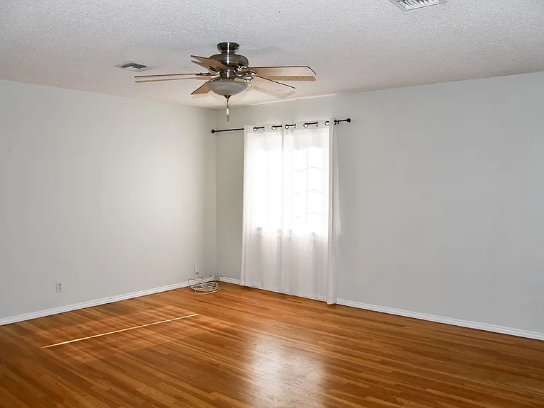 1210 E Oakmont Ave — Photo 6