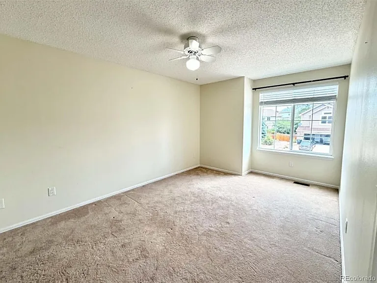 5922 Instone Cir — Photo 10