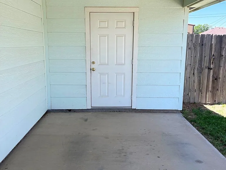 311 Overton Ave — Photo 12