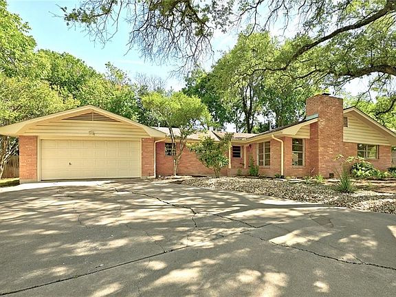 2nd image of 1806 Kingwood Cv