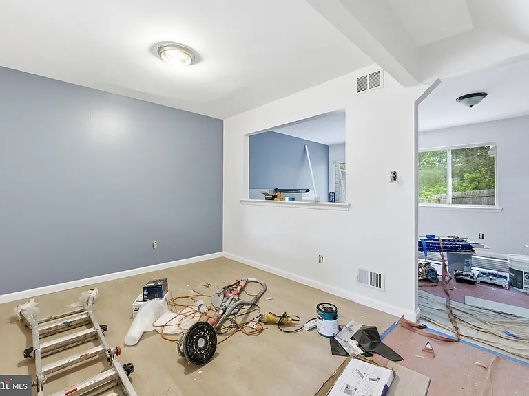 27 Villanova Ct — Photo 4