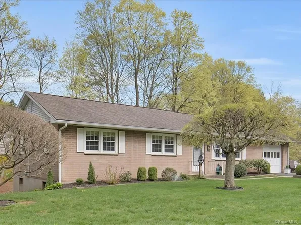 166 Wayne Lane, Meriden, CT 06450