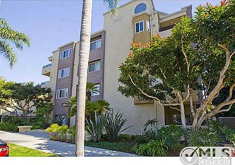 4th image of 3645 7th Ave Unit 404