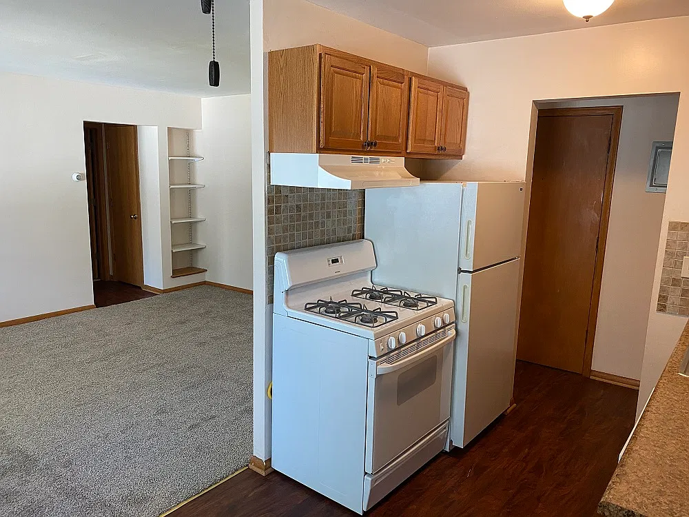 Pillsbury Ave Apartments — Photo 2