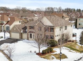 6410 Urbandale Ln N, Maple Grove, MN 55311