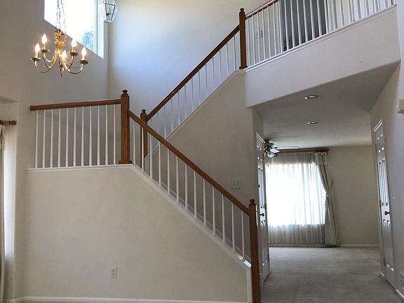 Living room - view from entrance