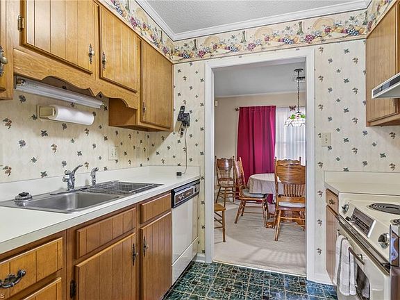 4th image of 3014 Darden Rd APT D