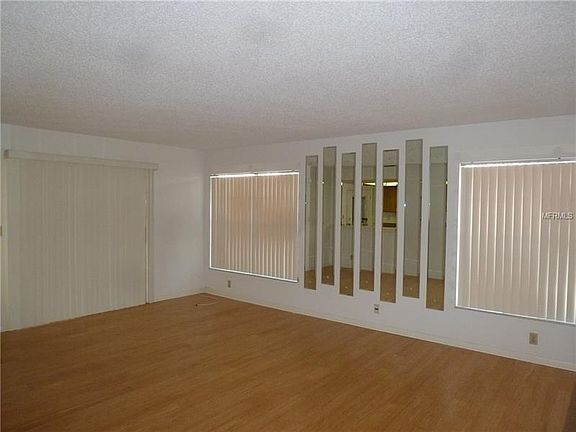 4th image of 9045 35th Way N