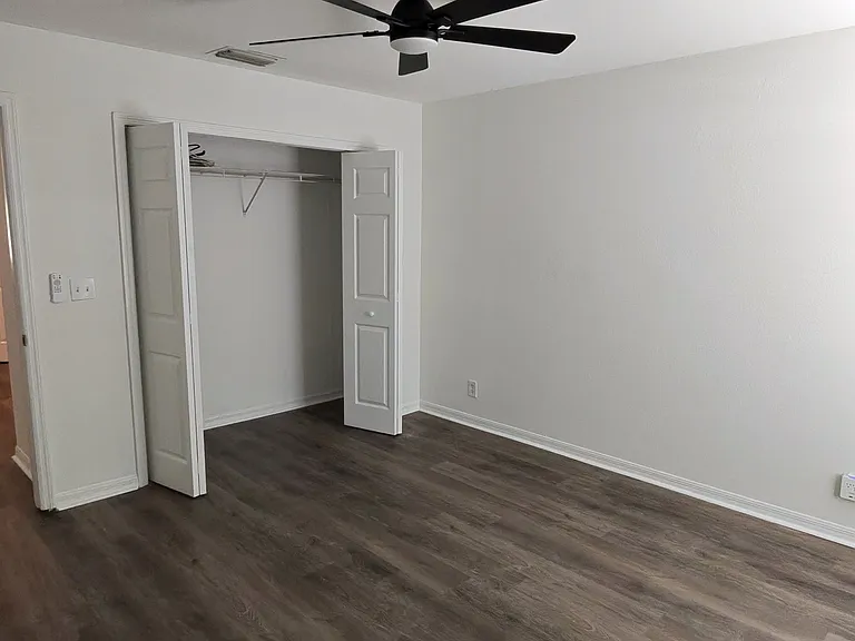17556 Brentwood Ct — Photo 22