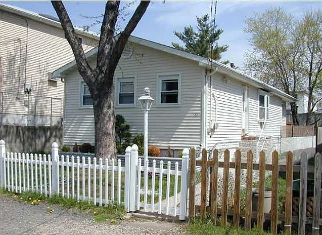 1st image of 385 Adams Ave