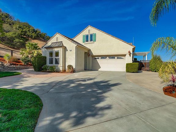 4th image of 1935 Ballybunion Ct