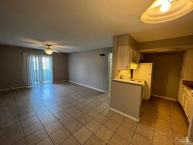 9463 Sunnehanna Blvd — Photo 2
