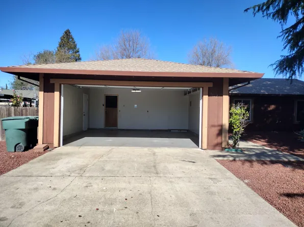 1148 Woodland Ter, Redding, CA 96002