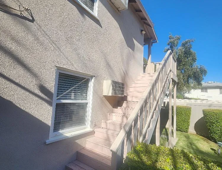 242 E California Blvd #D — Photo 2