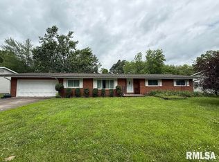 825 Melody Ln, Herrin, IL 62948