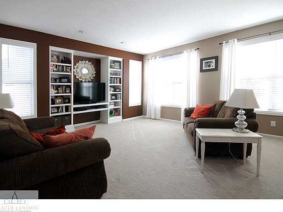 3rd image of 3705 E Parula Dr