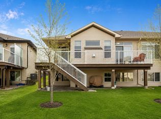 1907 Riverside Dr NW, High River, AB T1V0A6